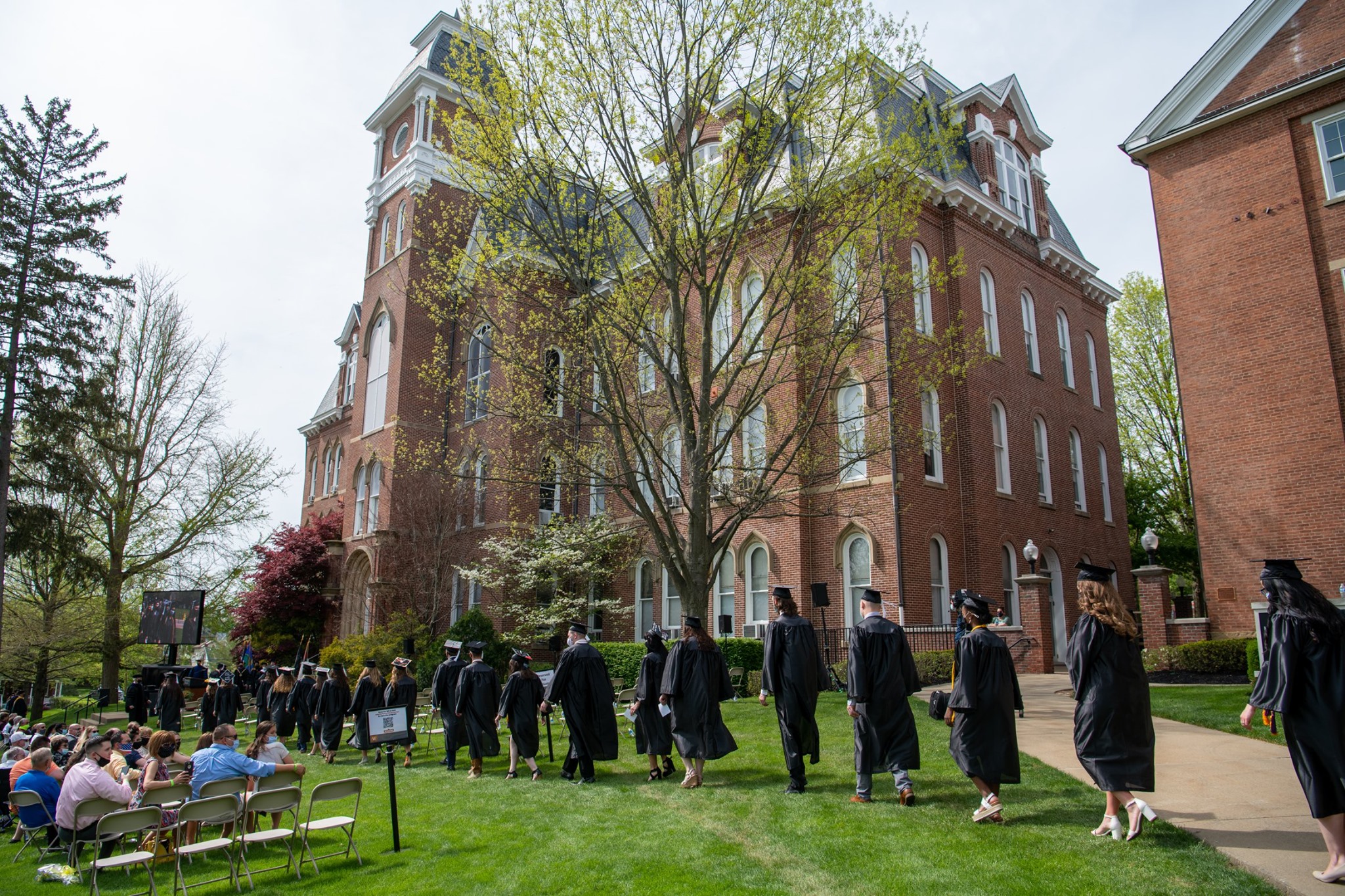 waynesburg-university-5-things-to-do-after-graduating-from-wu